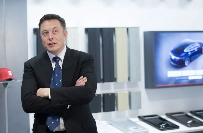 Fast internet is coming for plane flights, thanks to Elon Musk